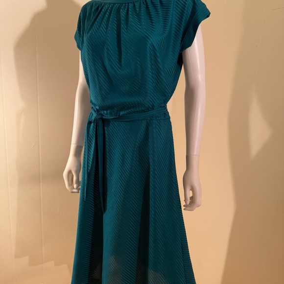 80s Turquoise Textured Boat Neck Short Sleeved A-Line Dress - Picture 2 of 7